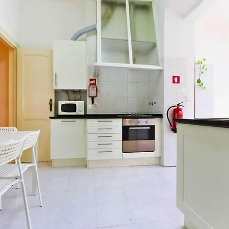 Cozy And Sunny - Anjos, Apartment