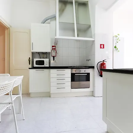 Cozy And Sunny - Anjos, * Lizbona